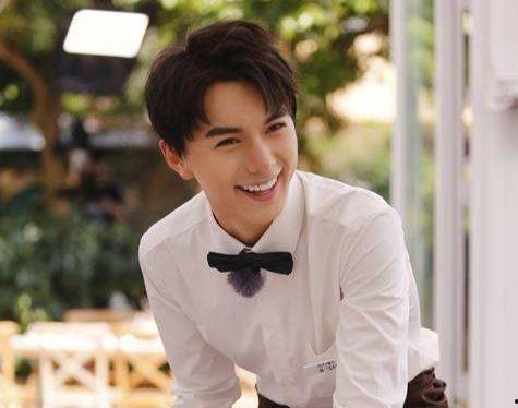 爆料圈内有位男星,娱乐圈神秘男星身份揭秘，背后故事令人震惊